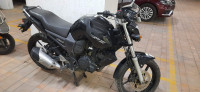 Black Yamaha FZ16