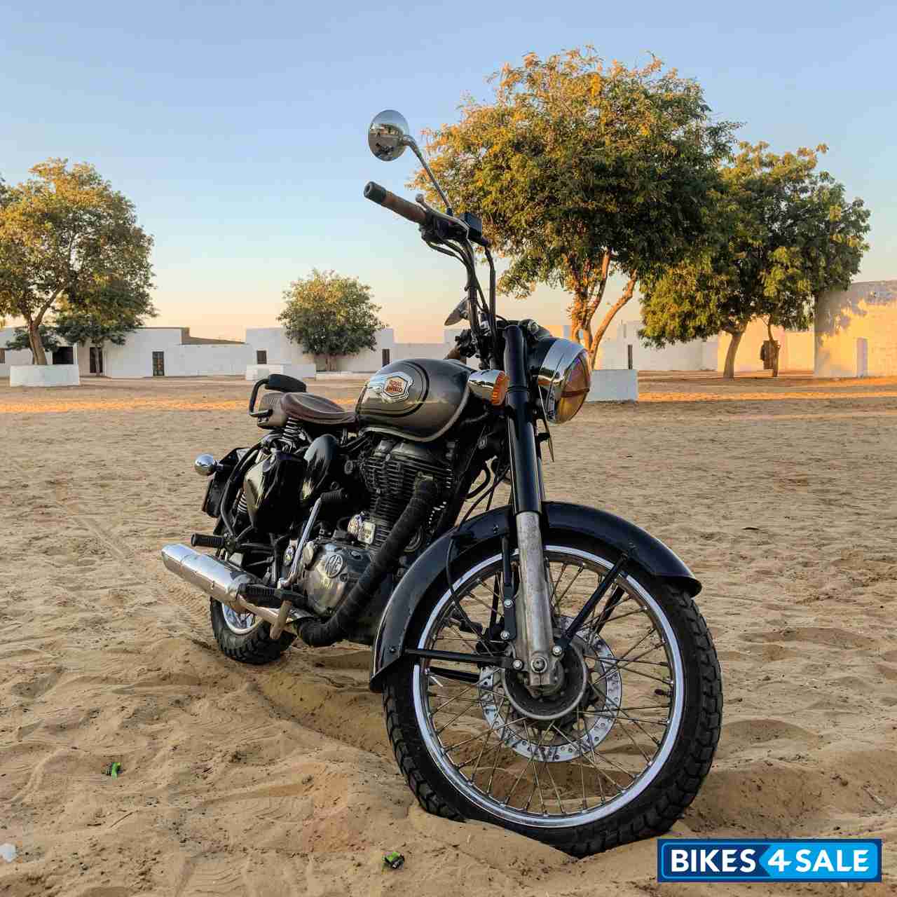 Silver Royal Enfield Classic 500