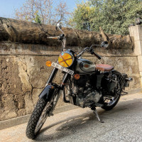 Silver Royal Enfield Classic 500