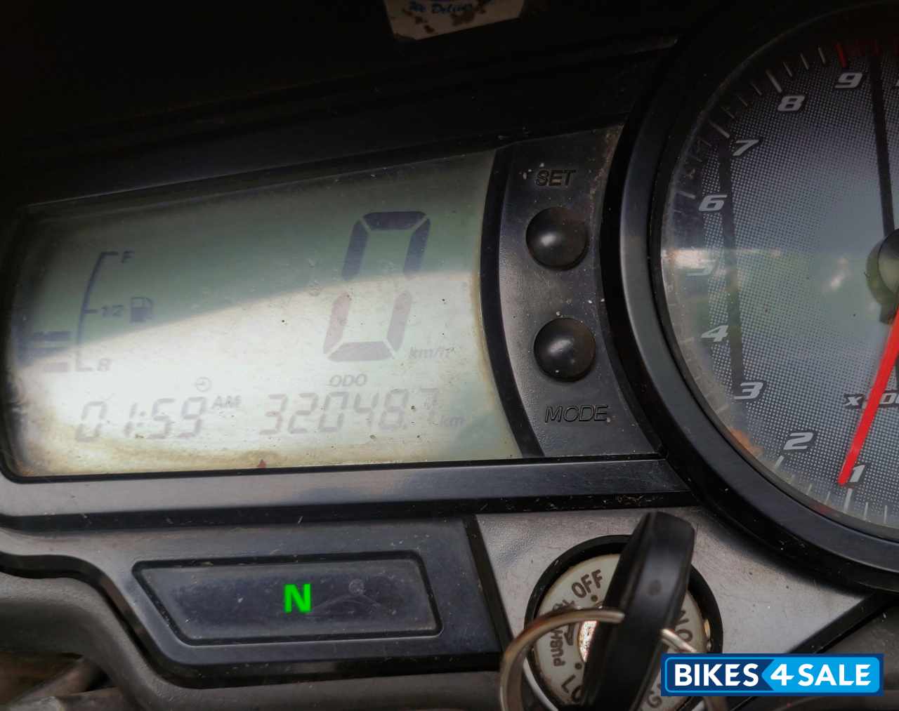 Black TVS Apache RTR 160