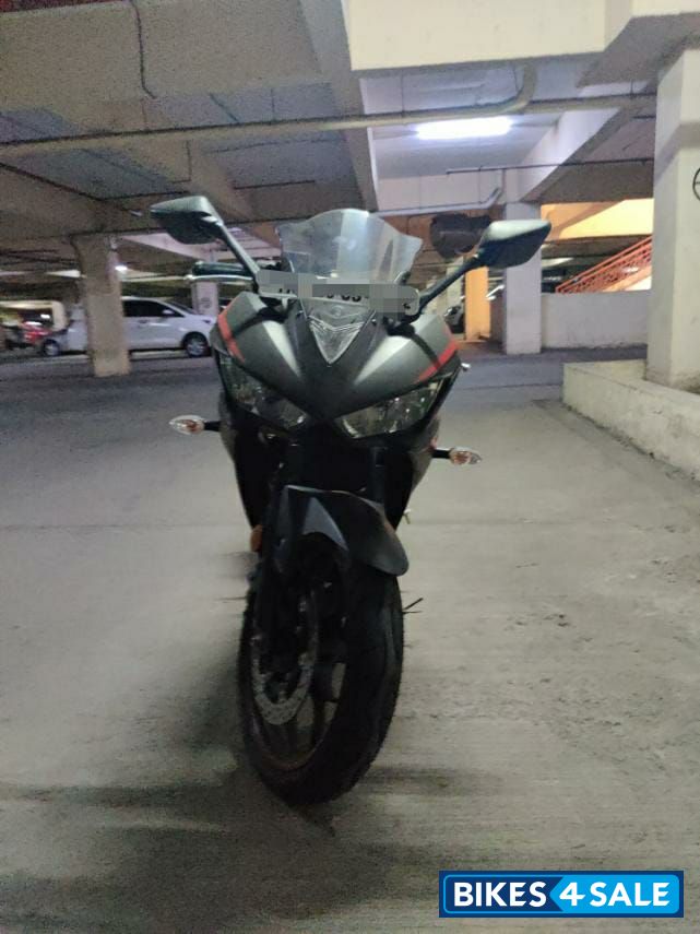 Black Yamaha YZF R3 Black Yamaha YZF R3
