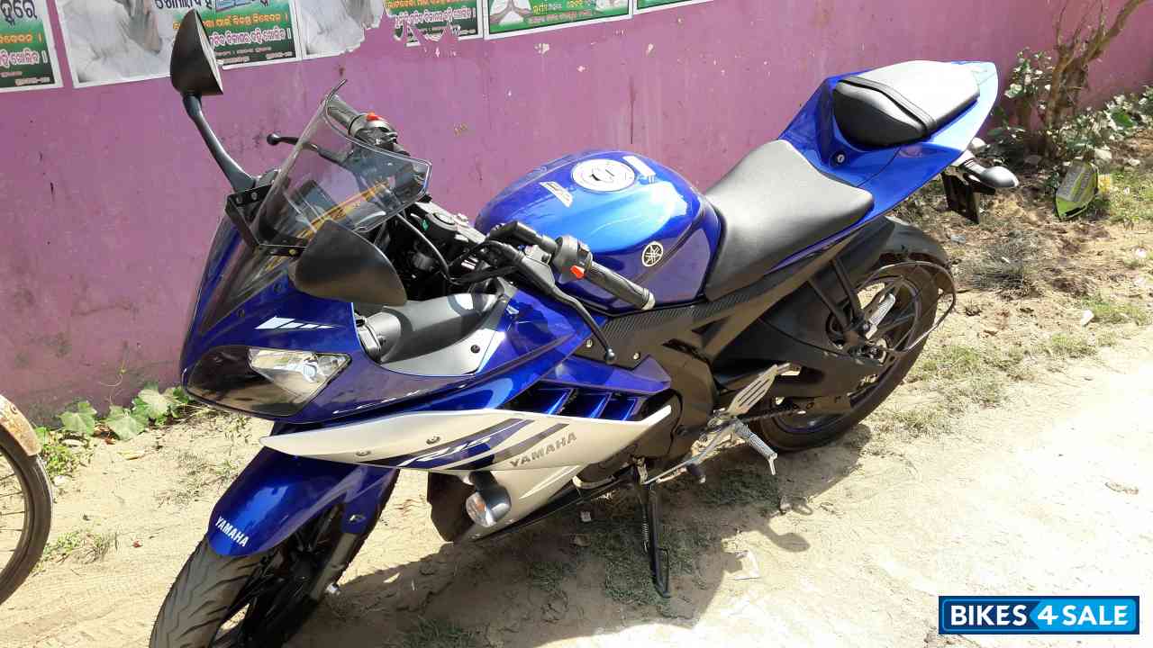 Yamaha YZF R15 V2