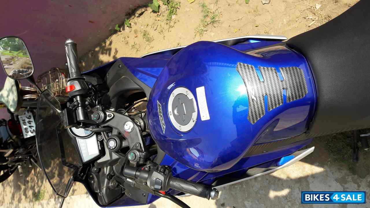 Yamaha YZF R15 V2