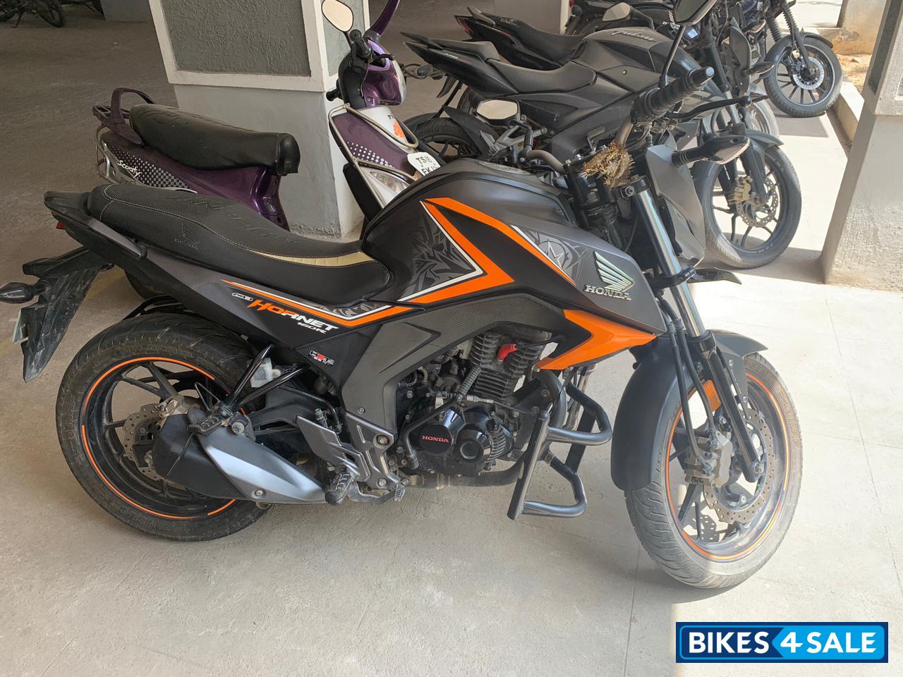 Honda CB Hornet 160R