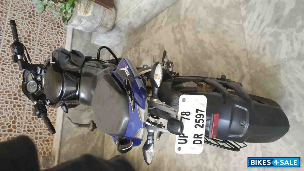 Bajaj Pulsar 200 NS