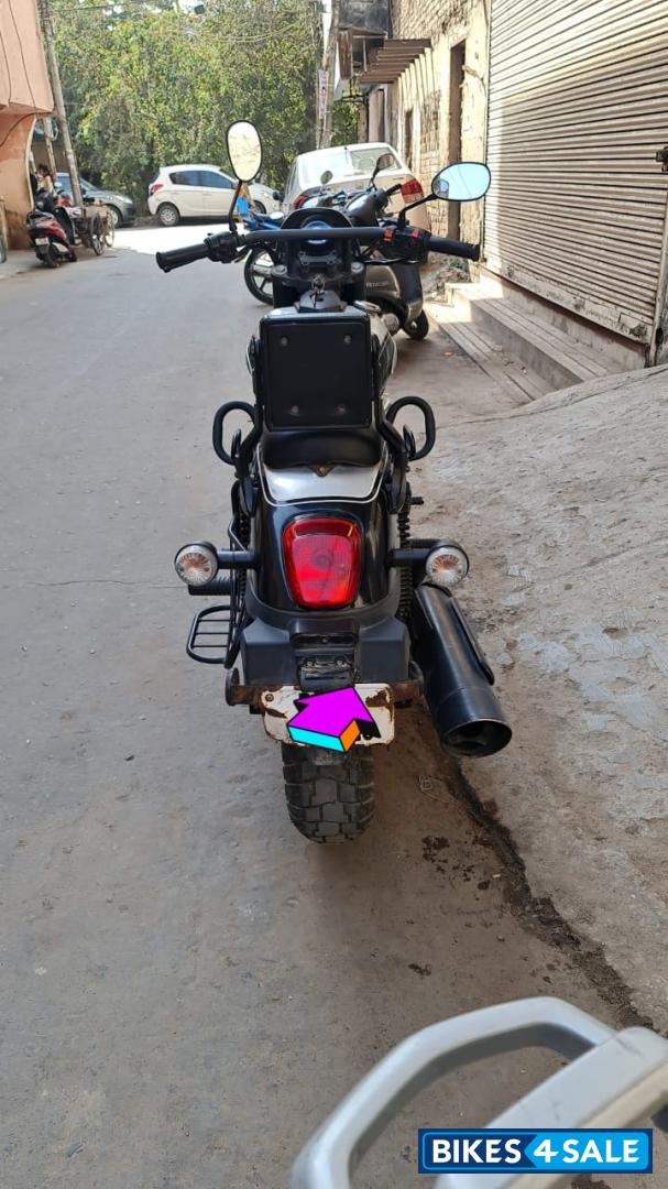 Grey UM Renegade Sports S