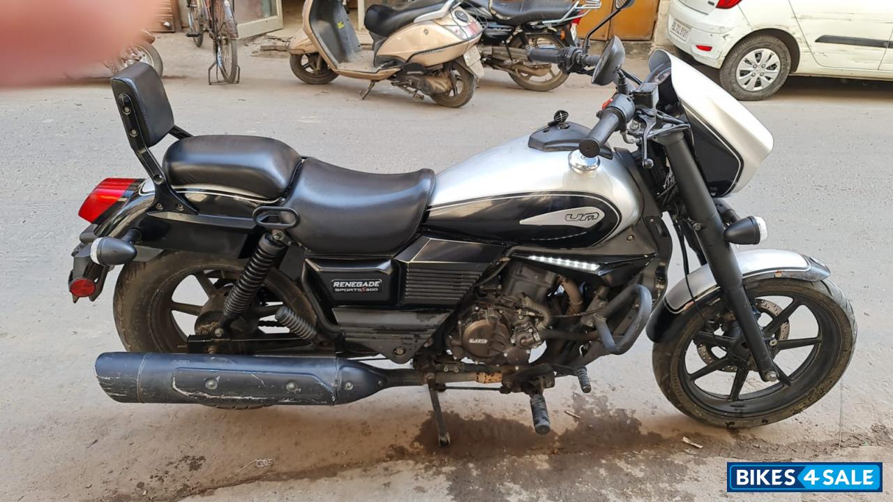 Grey UM Renegade Sports S