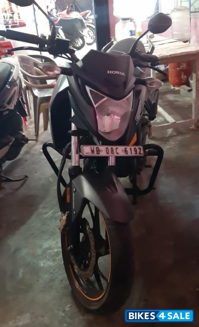 Honda CB Hornet 160R