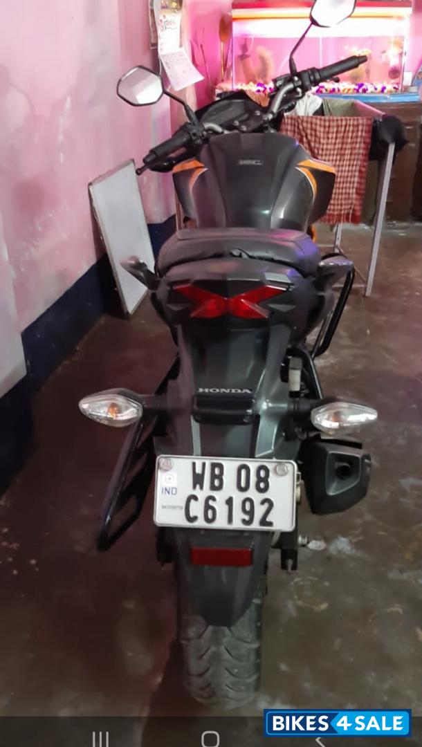 Honda CB Hornet 160R