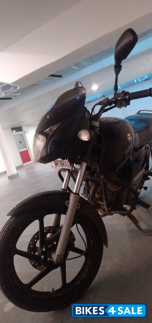Bajaj Pulsar 180