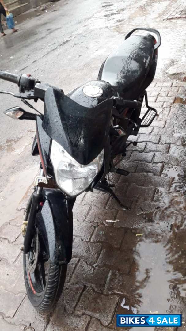 Black Bajaj Pulsar 135LS