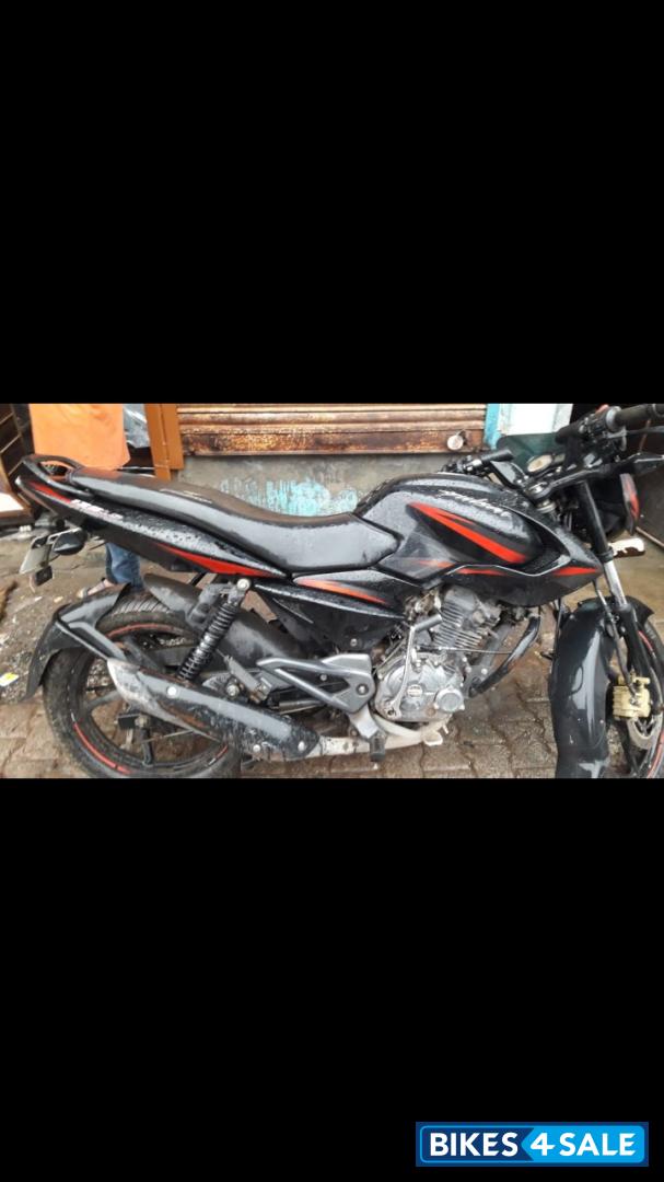 Black Bajaj Pulsar 135LS