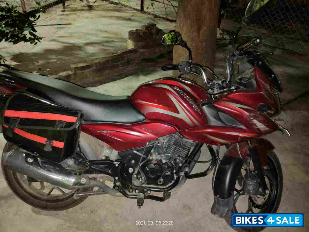 Bajaj Discover 150 F