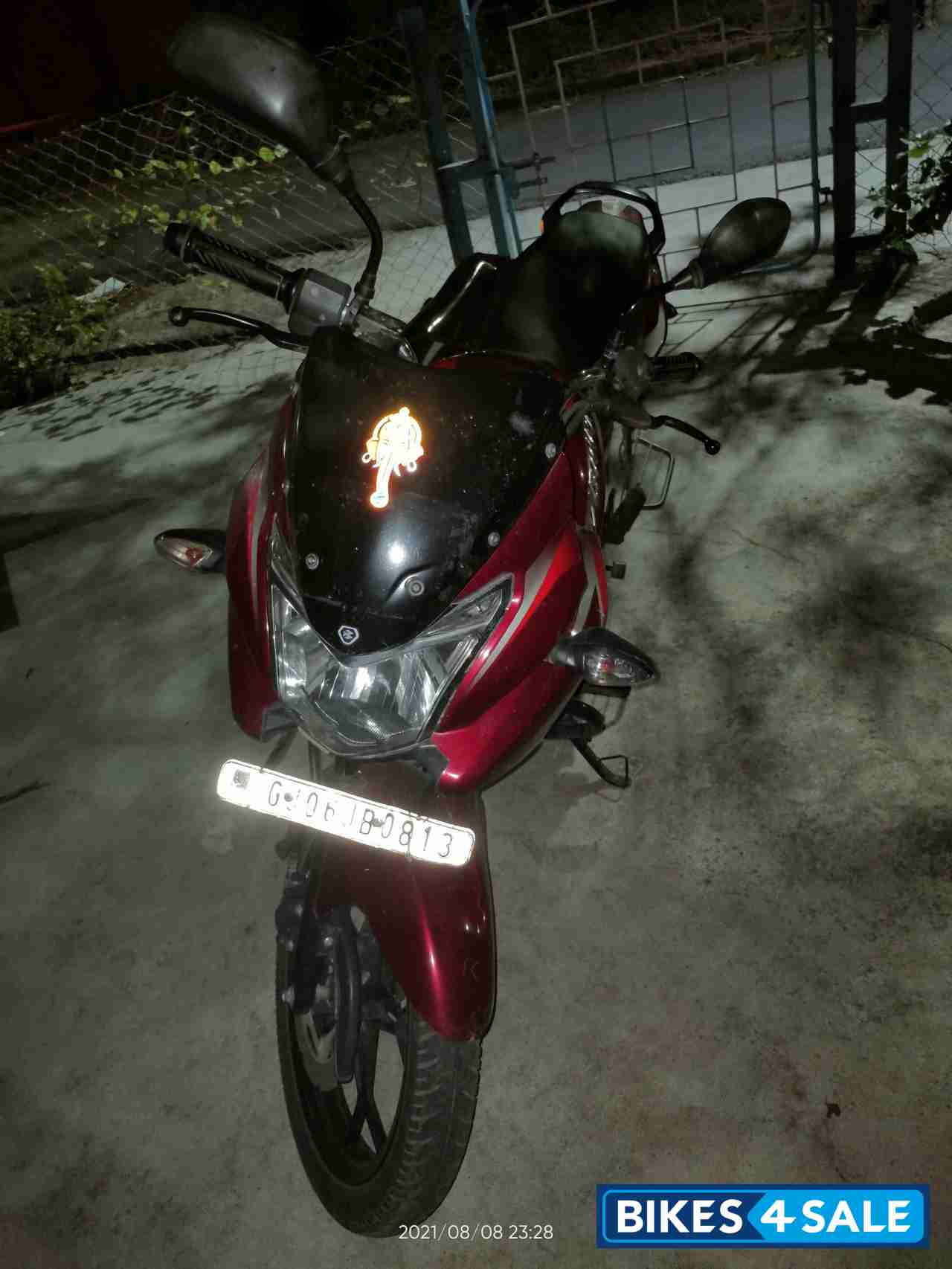 Bajaj Discover 150 F Bajaj Discover 150 F