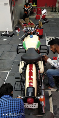 Tan Royal Enfield Classic 500