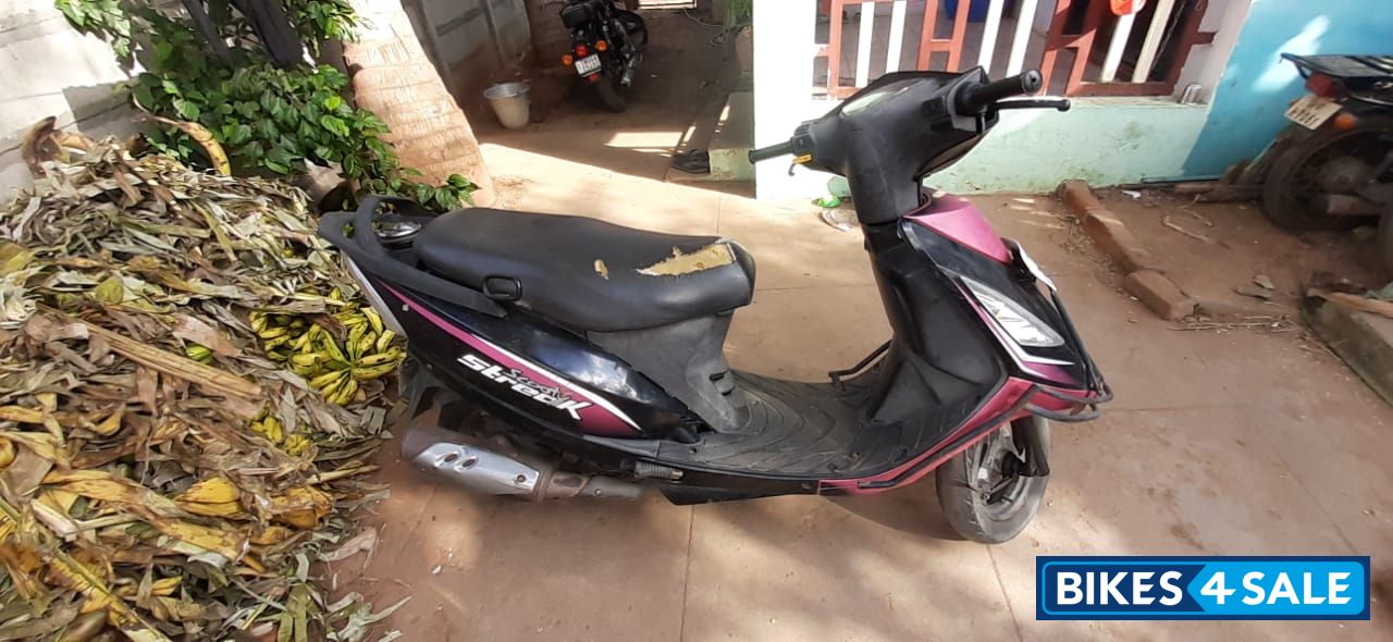 TVS Scooty Streak