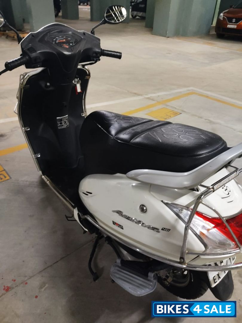 White Honda Activa 4G