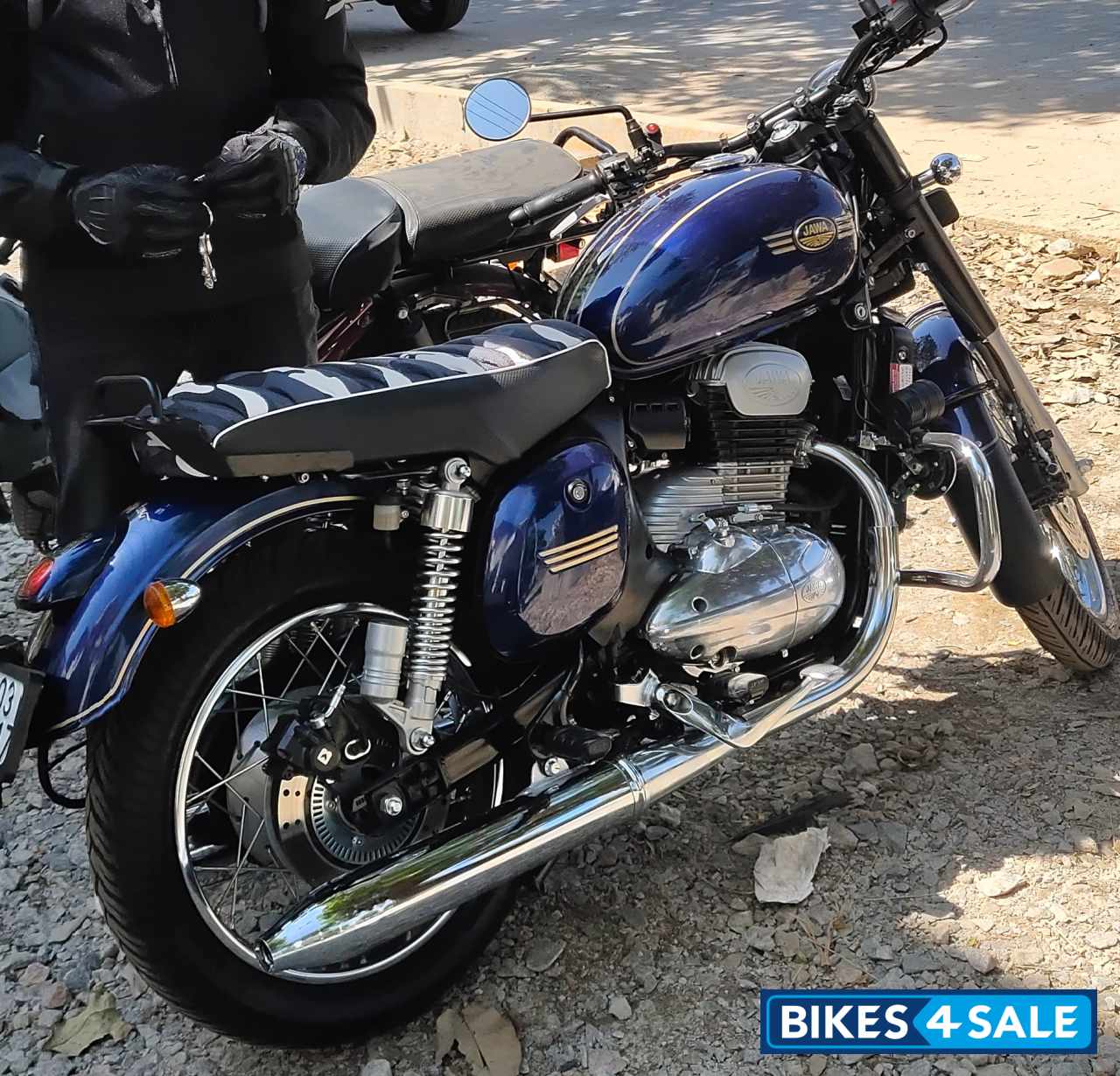 Nebula Blue Jawa forty two BS6