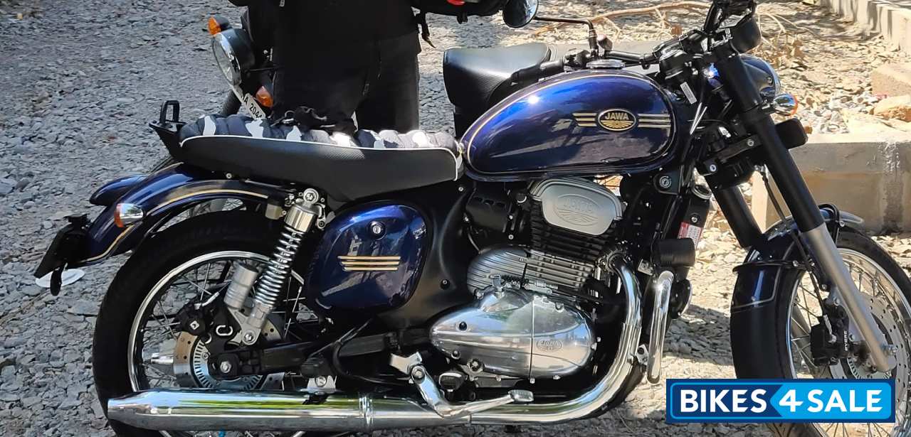 Nebula Blue Jawa forty two BS6