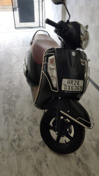 Black Suzuki Access 125 Special Edition
