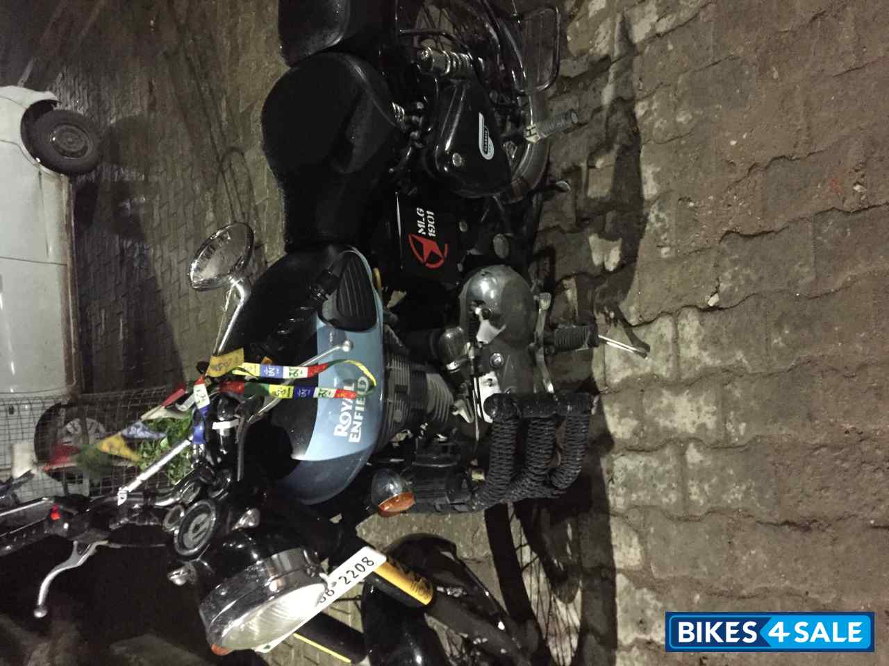 Royal Enfield Classic 350 Redditch Blue