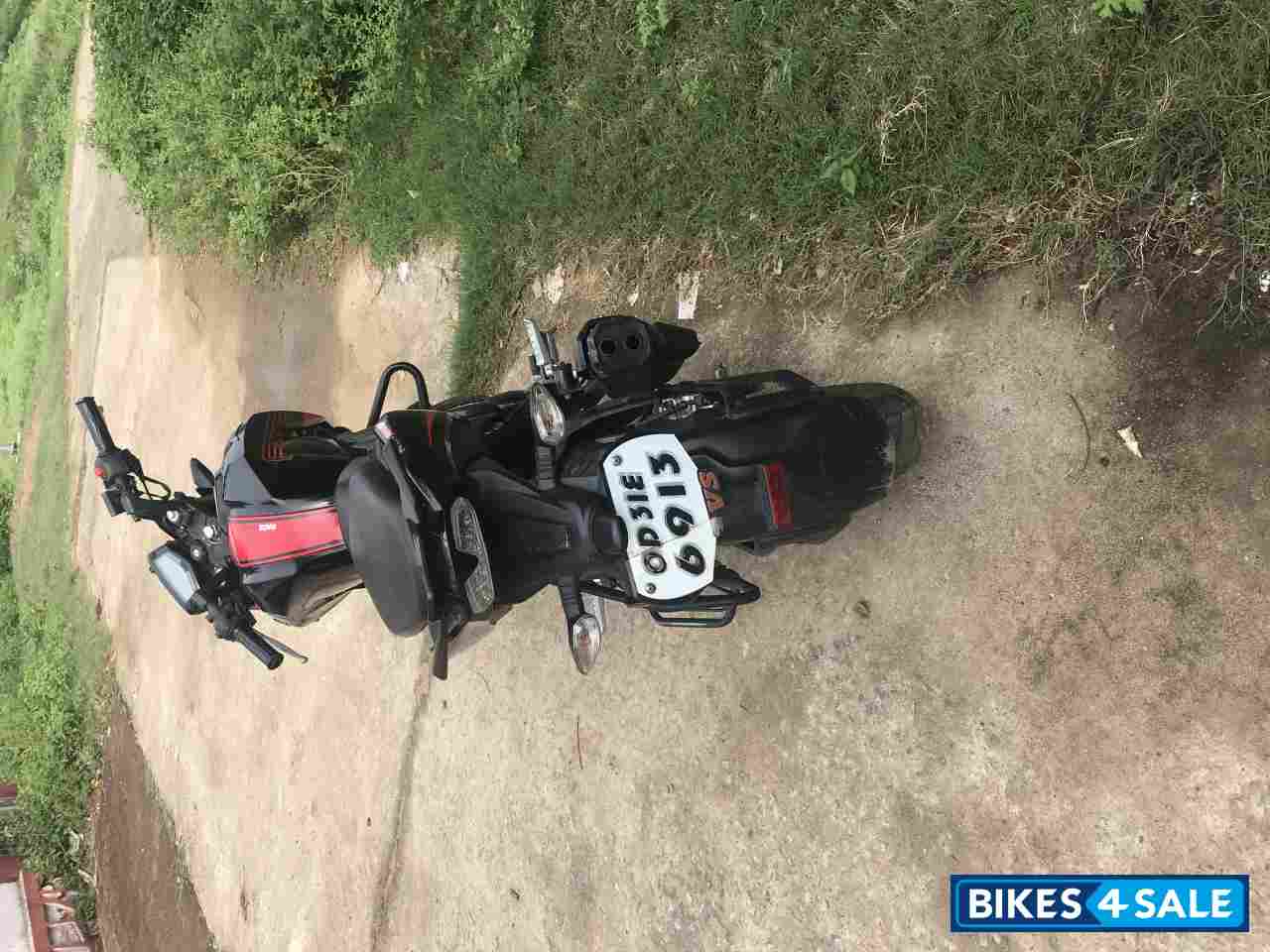 Black N Red TVS Apache RTR 200 Fi 4V Race Edition 2.0