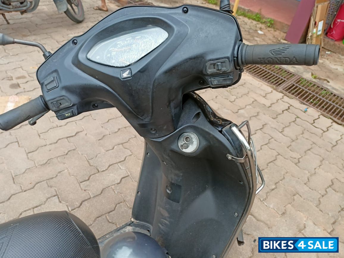 Black And Accent Hero Splendor Plus Black and Accent