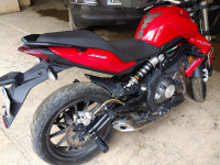 Red Benelli TNT 300