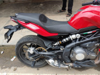 Red Benelli TNT 300