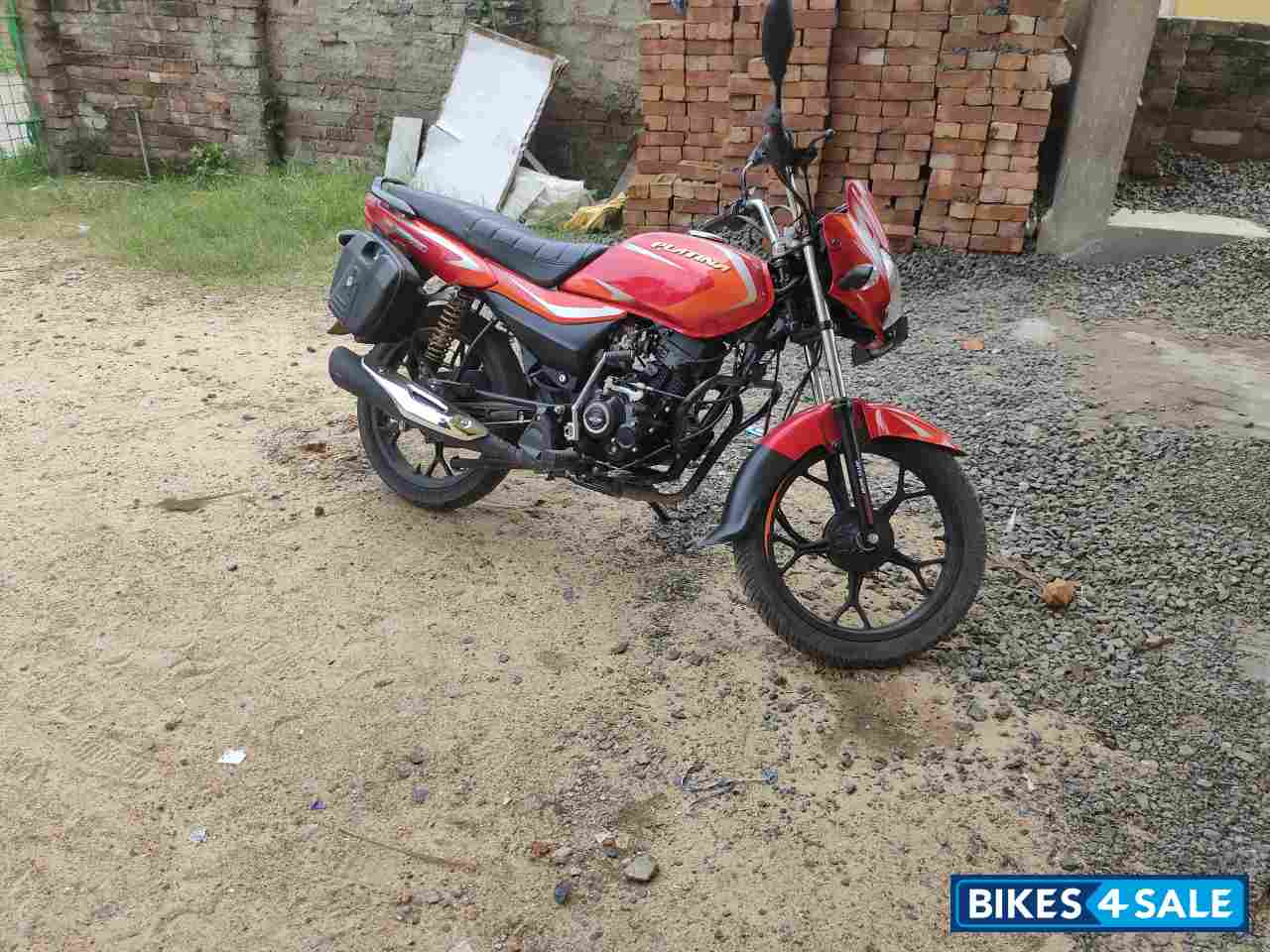 Red Bajaj Platina 110 H-Gear