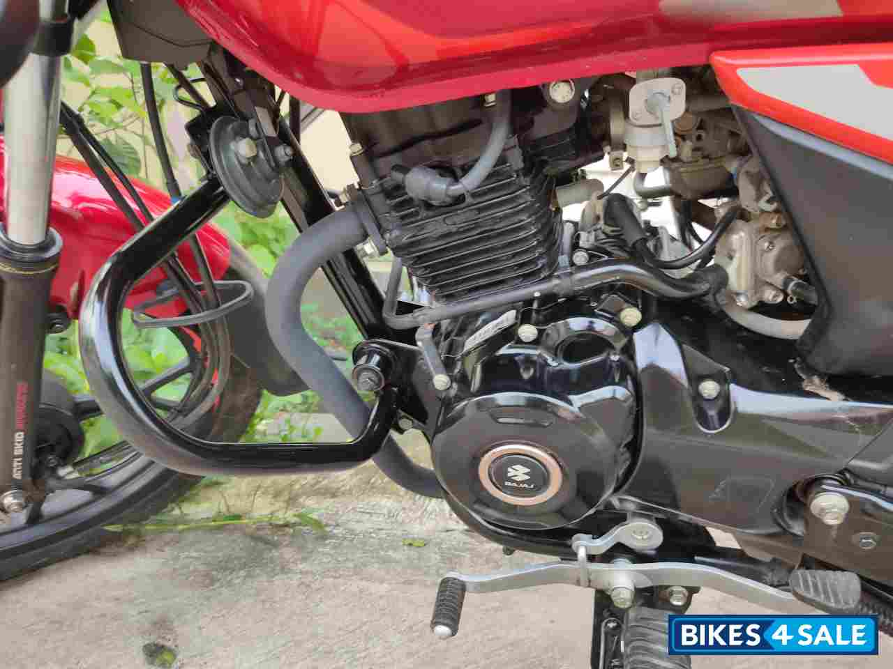 Red Bajaj Platina 110 H-Gear
