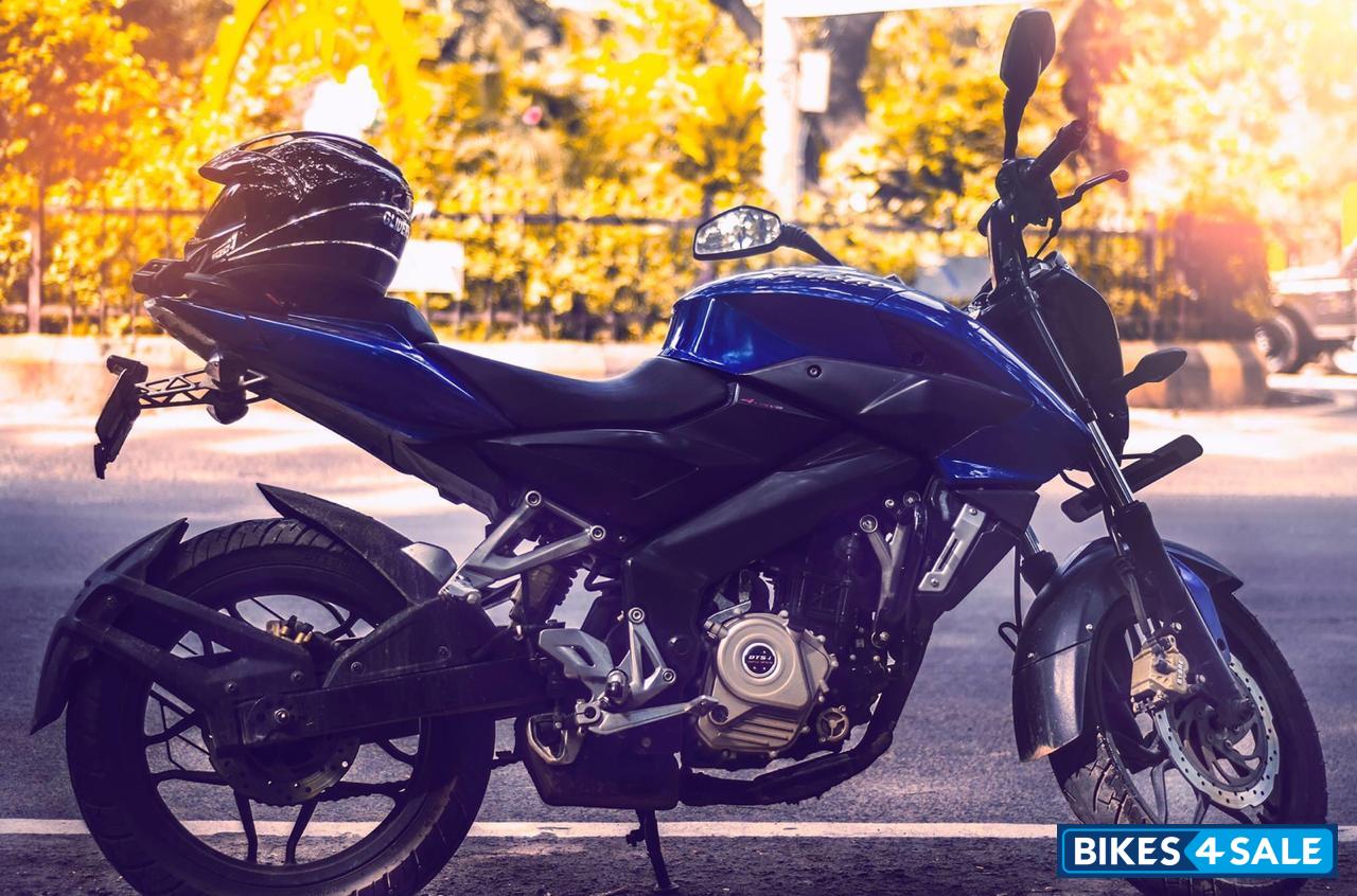 Bajaj Pulsar 200 NS