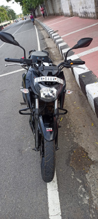 Black TVS Apache RTR 160 4V