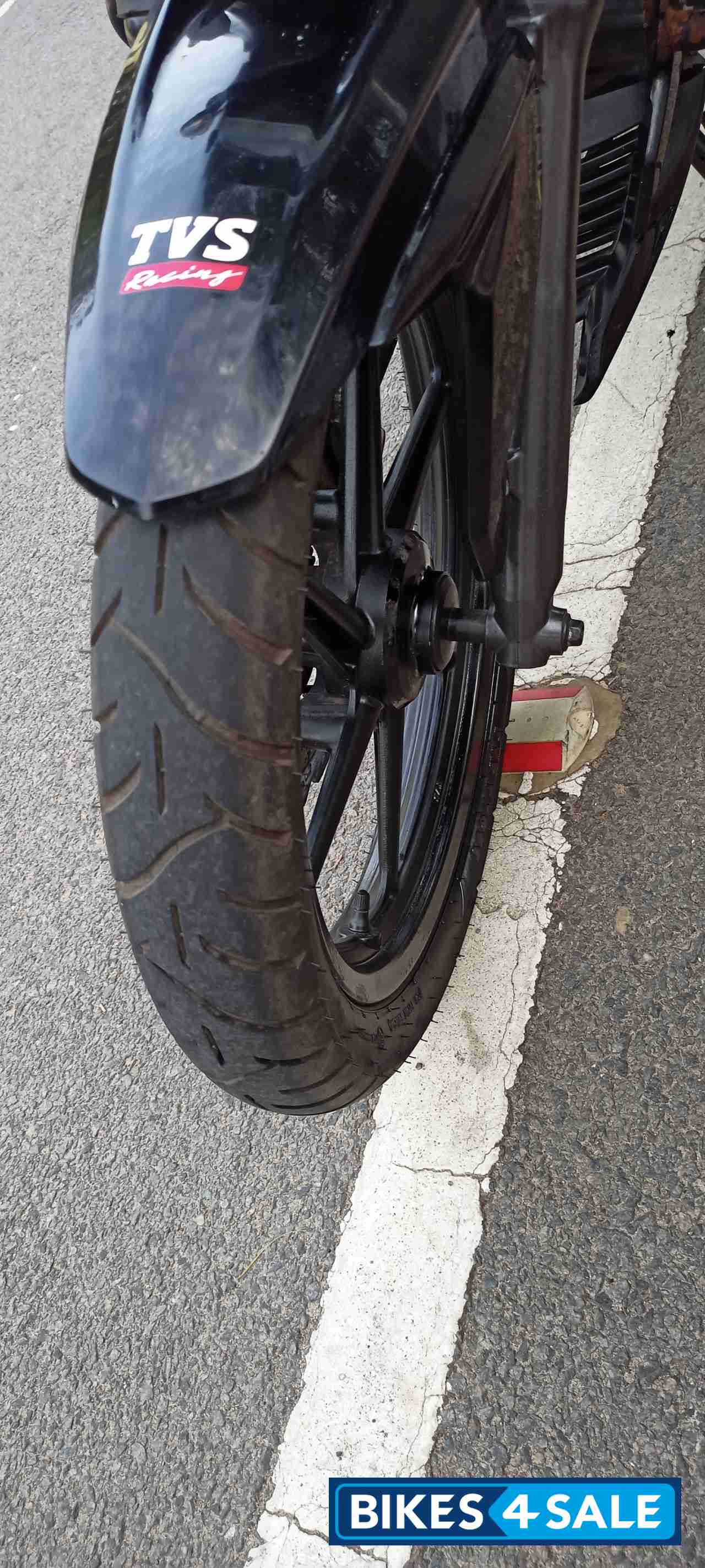 Black TVS Apache RTR 160 4V