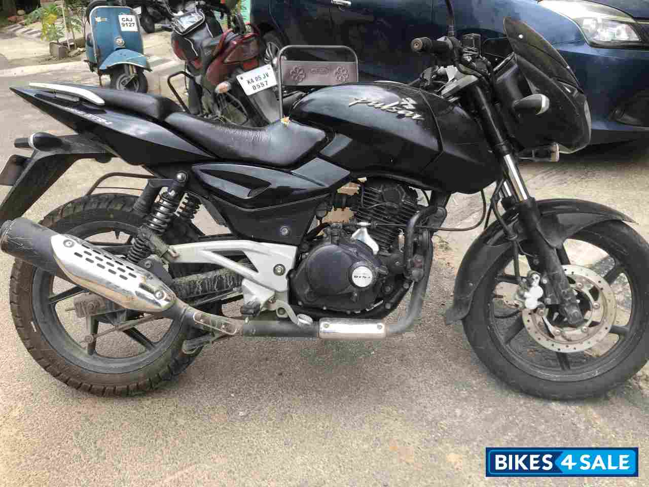 Black Bajaj Pulsar 180