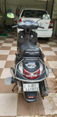 Black Suzuki Access 125