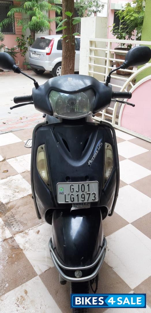 Black Suzuki Access 125