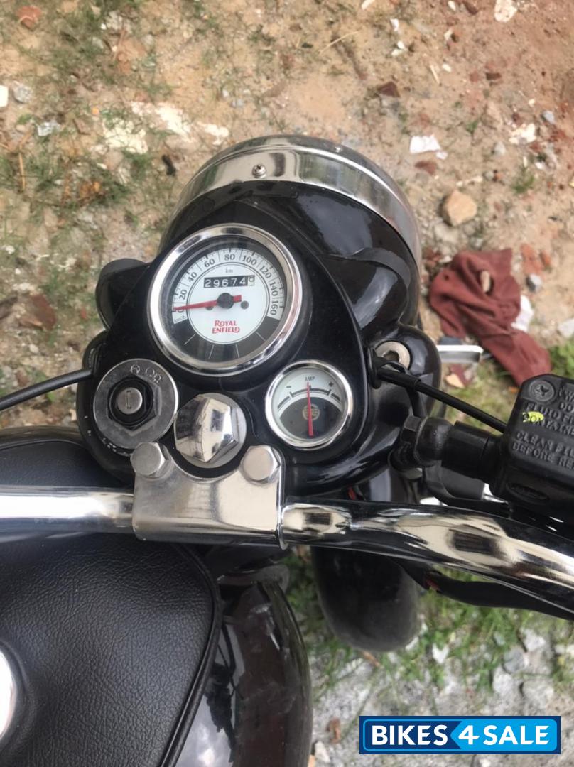Black Royal Enfield Classic 350