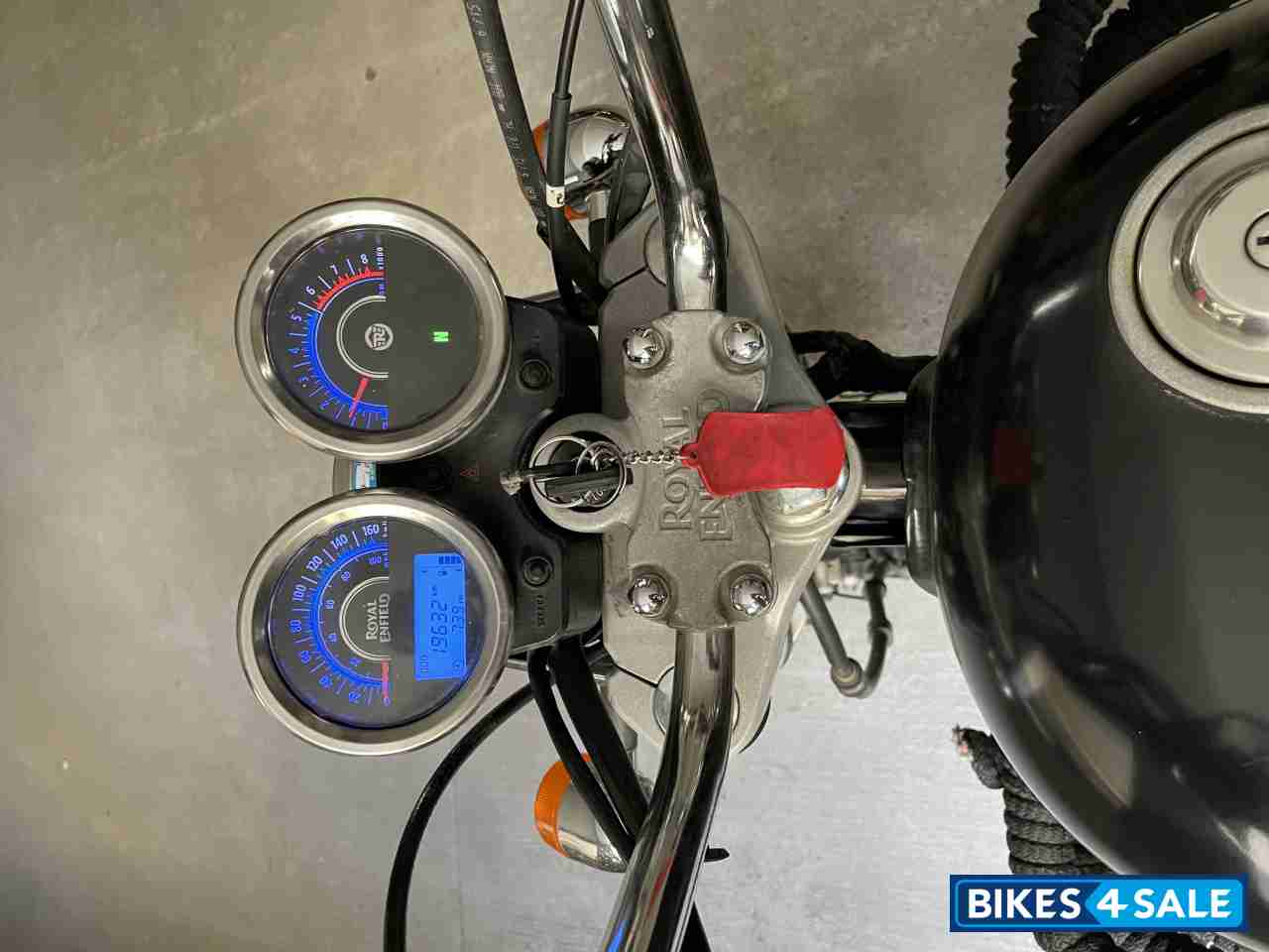 Matte Black Royal Enfield Thunderbird 350