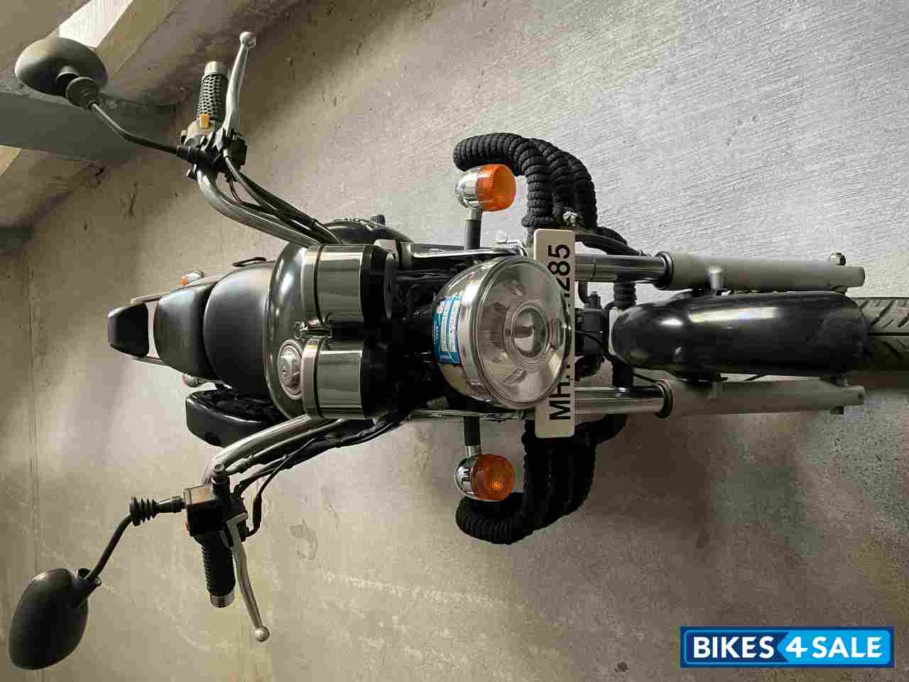 Matte Black Royal Enfield Thunderbird 350