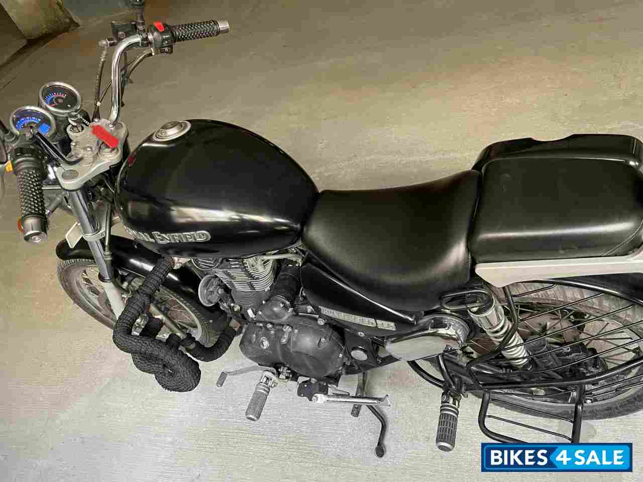 Matte Black Royal Enfield Thunderbird 350