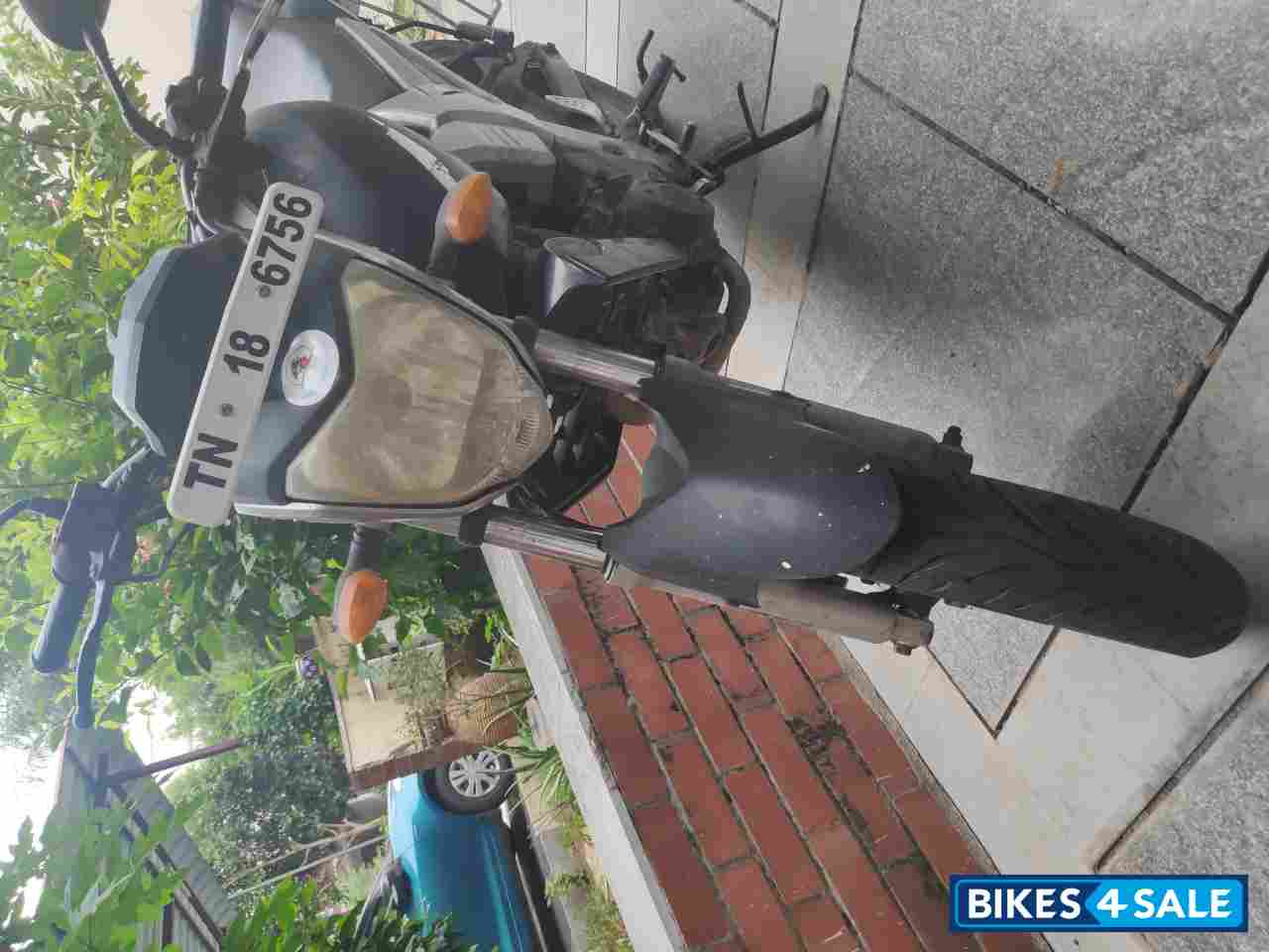 Black Yamaha FZ16 Black Yamaha FZ16