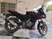 Black And Red Bajaj Pulsar 180F Neon BS6