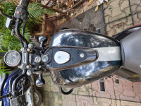 Bajaj Avenger Street 220