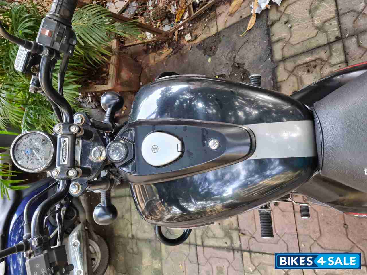 Bajaj Avenger Street 220