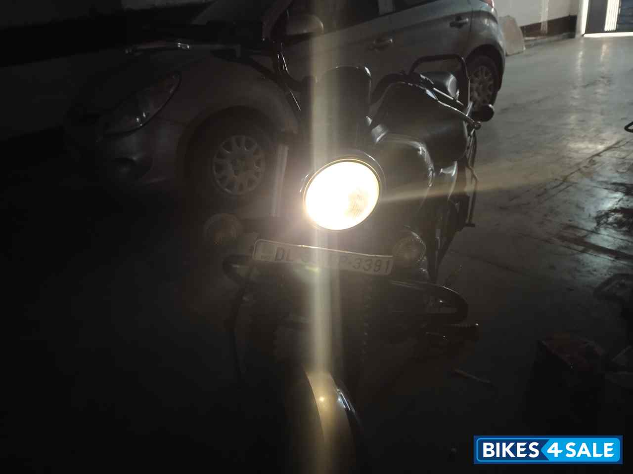 Bajaj Avenger Street 220