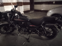 Bajaj Avenger Street 220