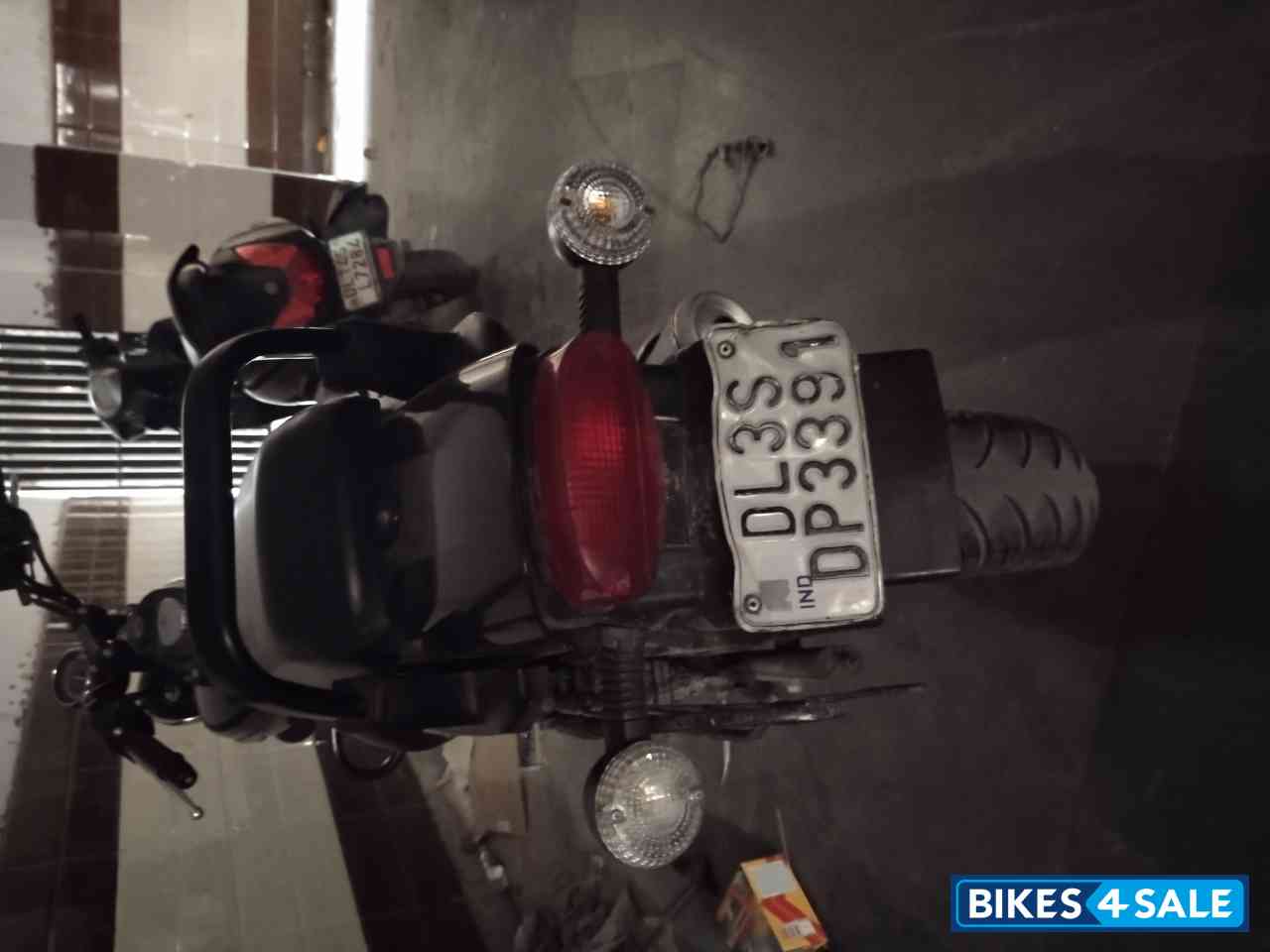 Bajaj Avenger Street 220