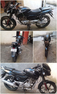 Black Bajaj Pulsar 150