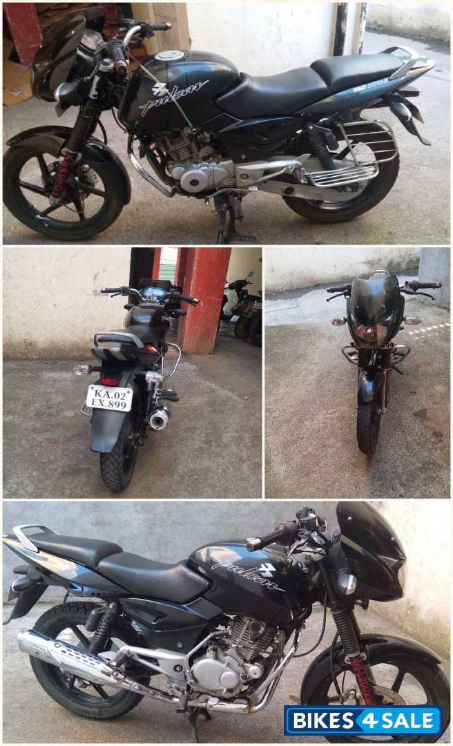 Black Bajaj Pulsar 150